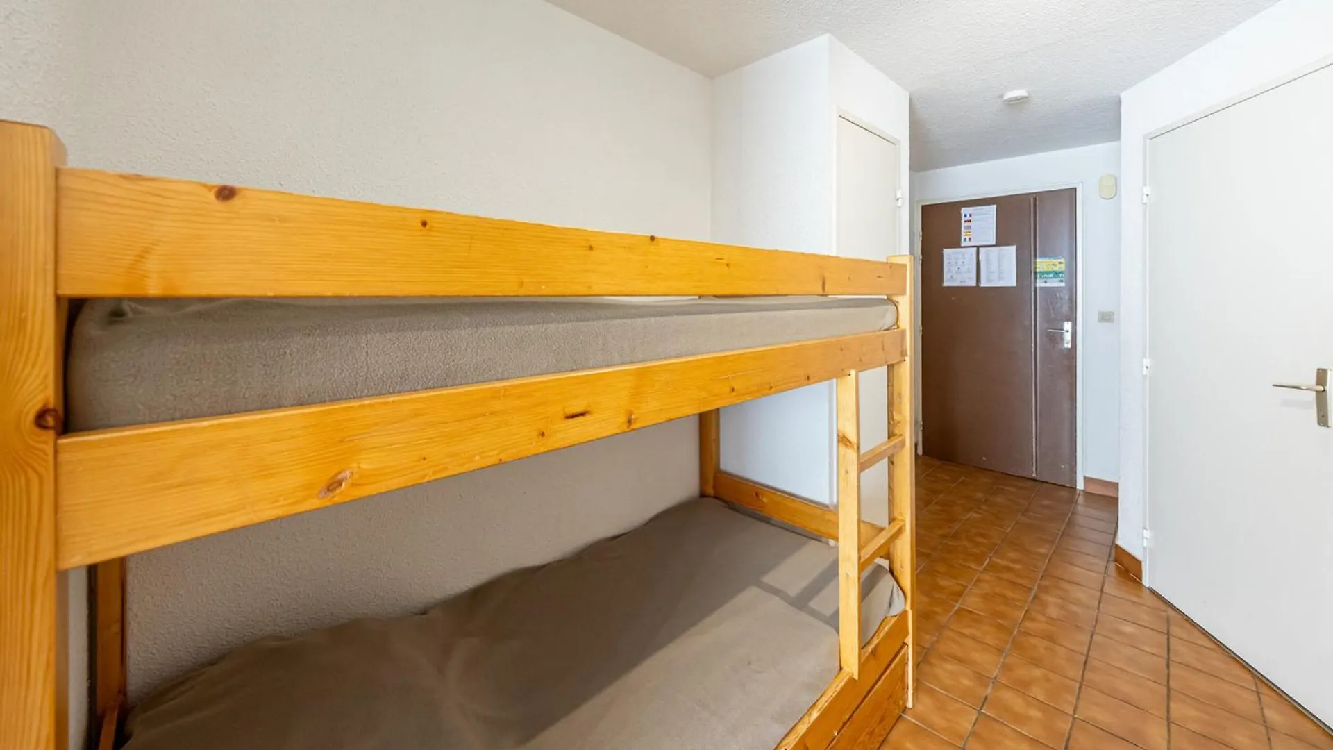 T1 Pour 5 Pers Avec Balcon, Lave-Vaisselle Et Tv - Fr-1-807-6 Apartment Saint-Francois-Longchamp